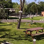 Au Petit Pedegouaty 3*