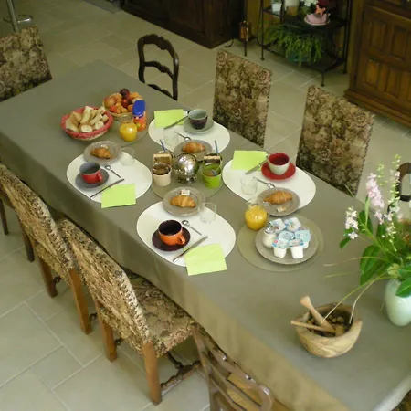 Bed & Breakfast Au Petit Pedegouaty 3*