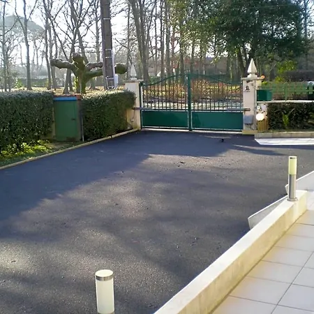 Bed and breakfast Au Petit Pedegouaty