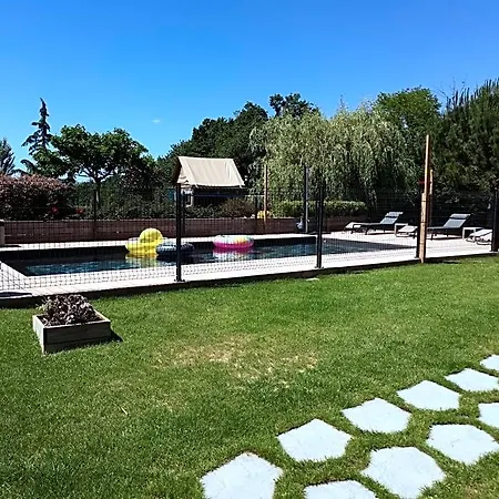 Au Petit Pedegouaty