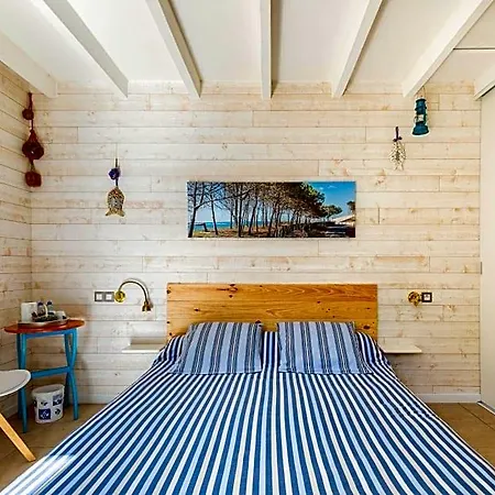 Au Petit Pedegouaty Bed and breakfast