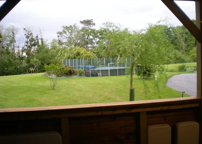 Au Petit Pedegouaty Bed and Breakfast 3*