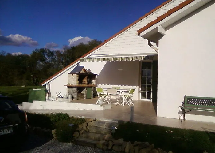 Au Petit Pedegouaty Bed and Breakfast