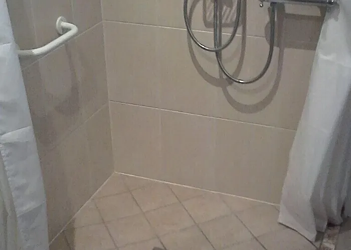 Au Petit Pedegouaty Bed and Breakfast 3*